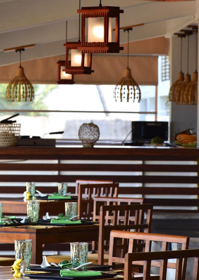 Hotel Jetwing Sea Negombo Esterno foto