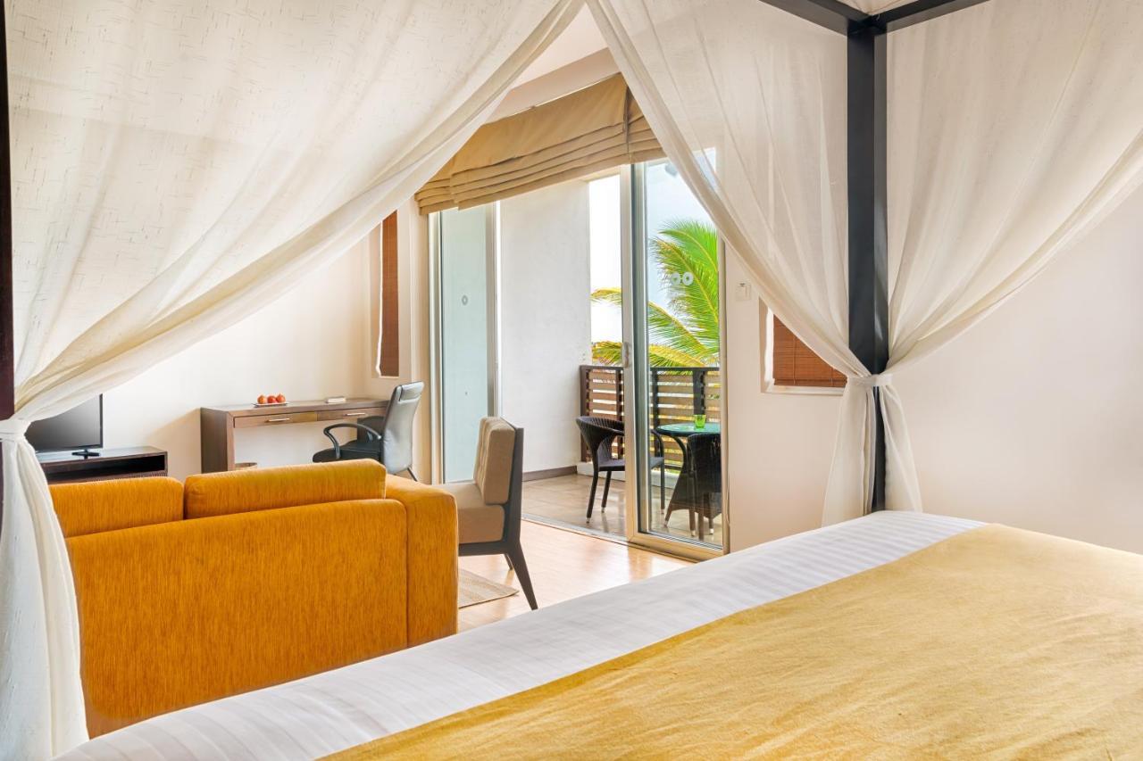 Hotel Jetwing Sea Negombo Esterno foto